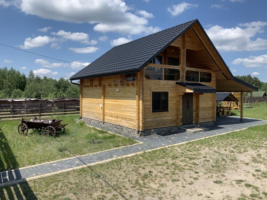 Котедж Wooden House